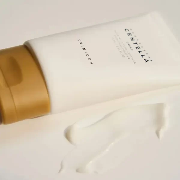 Centella-Cream-75ml_3 Madagascar Centella Cream 75ml SKIN1004