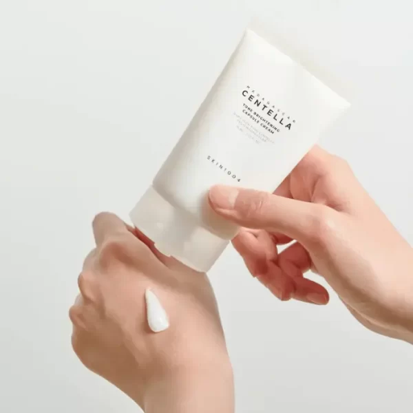 Tone-Brightening-Capsule-Cream-75ml_2 Madagascar Centella Tone Brightening Capsule Cream 75ml SKIN1004