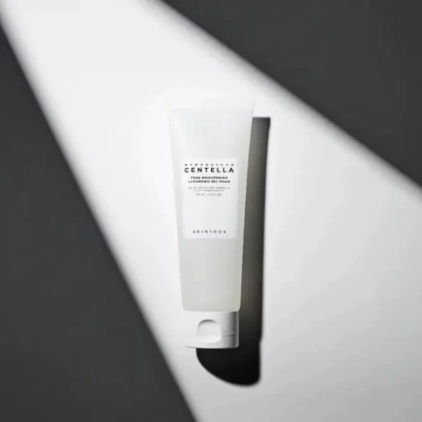 Tone-Brightening-Cleansing-Gel-Foam-125ml_2 Madagascar Centella Tone Brightening Cleansing Gel Foam 125ml SKIN1004
